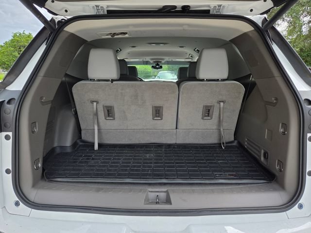 Used 2020 Chevrolet Traverse Premier FWD image 19