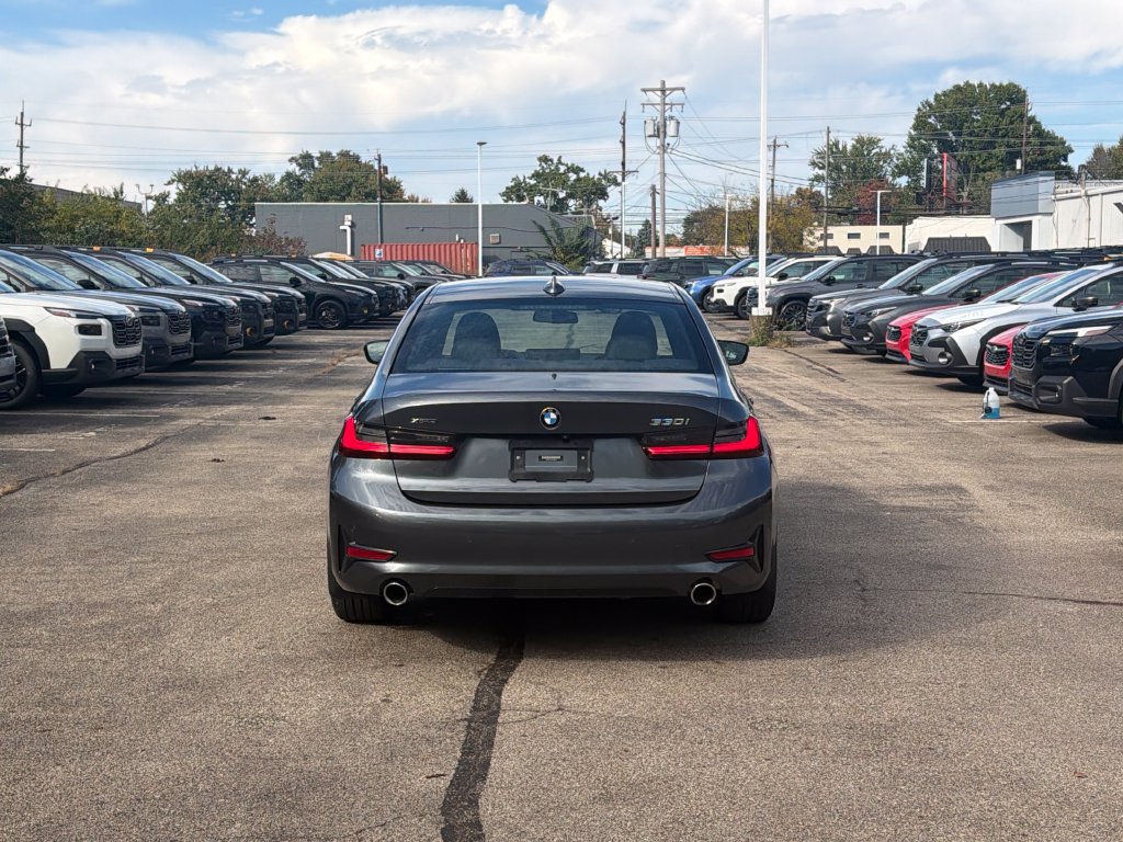 Used 2021 BMW 330i xDrive Sedan AWD/4WD image 6