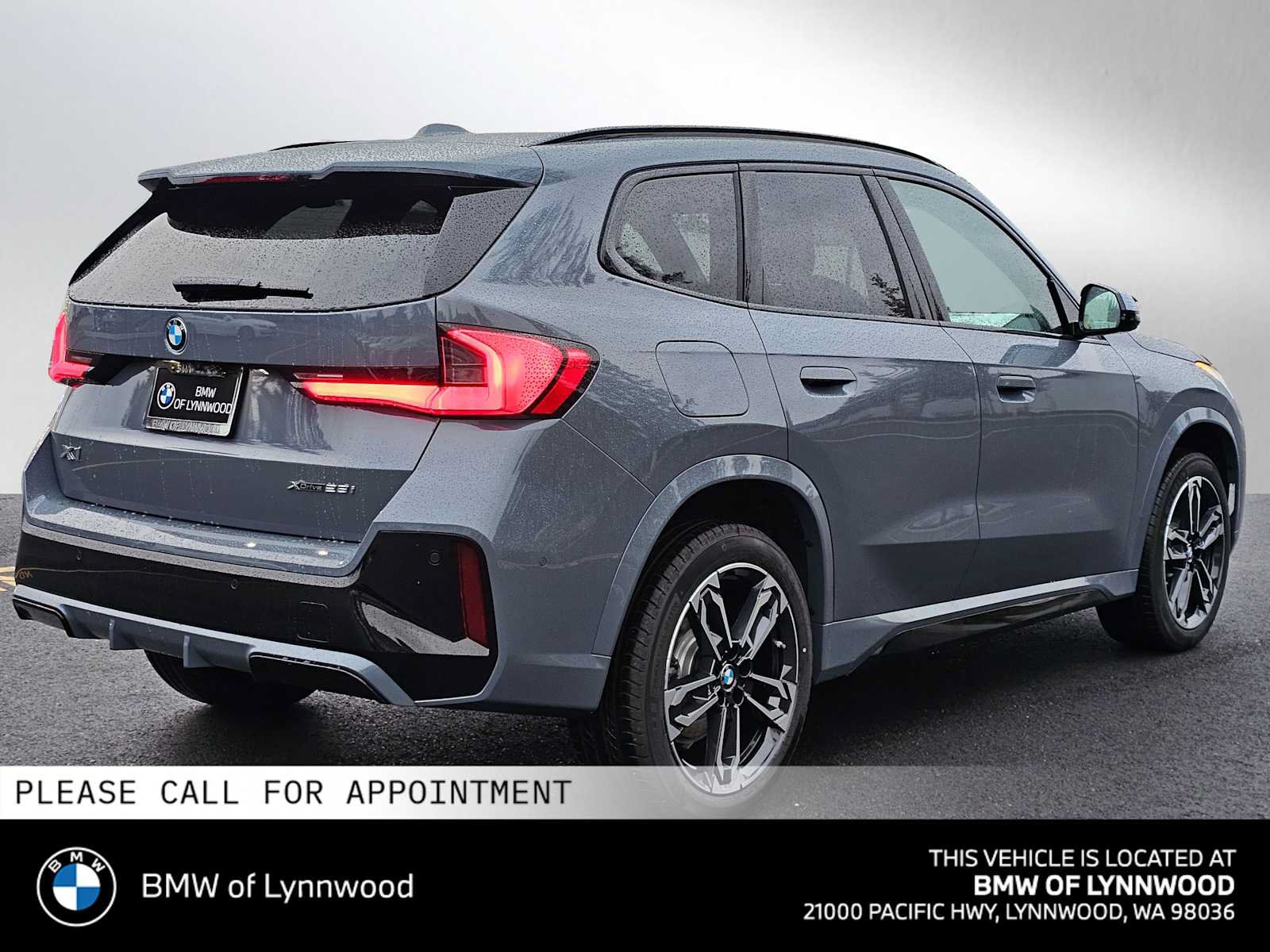 New 2026 BMW X1 xDrive28i w/ Technology Package AWD/4WD image 3