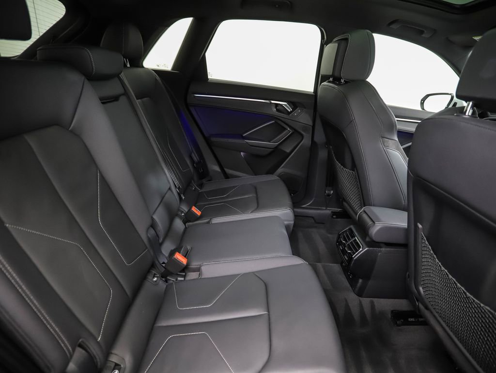 Used 2022 Audi Q3 2.0T Premium Plus w/ Premium Plus Package image 27