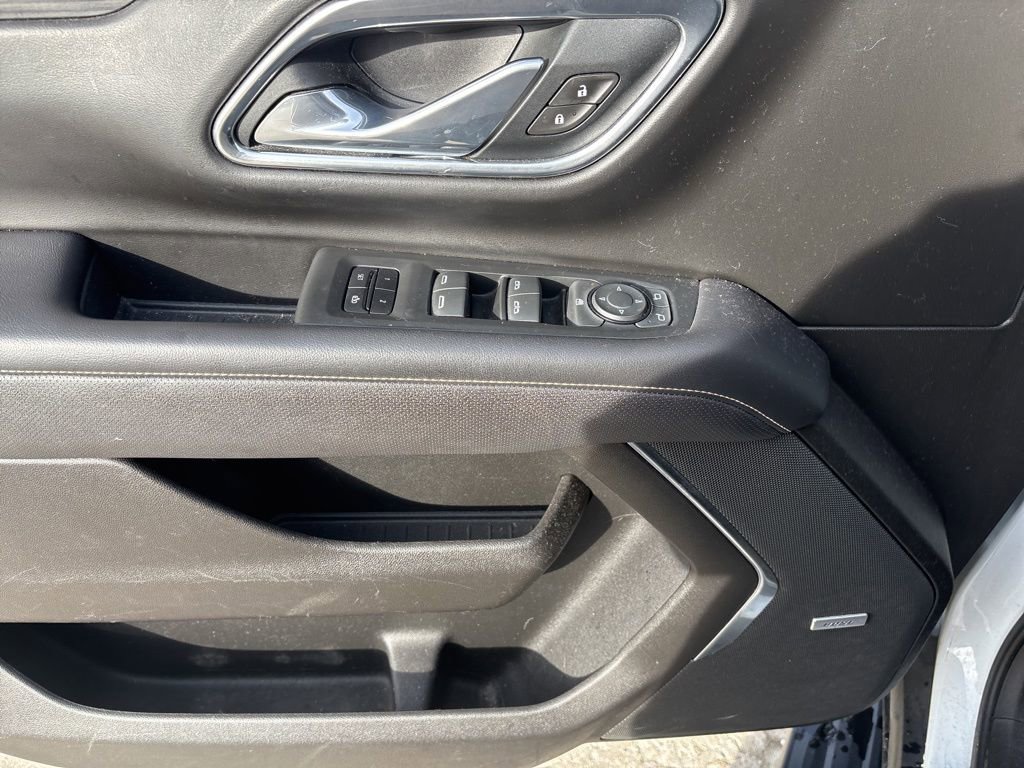 Used 2021 GMC Yukon XL SLT image 9