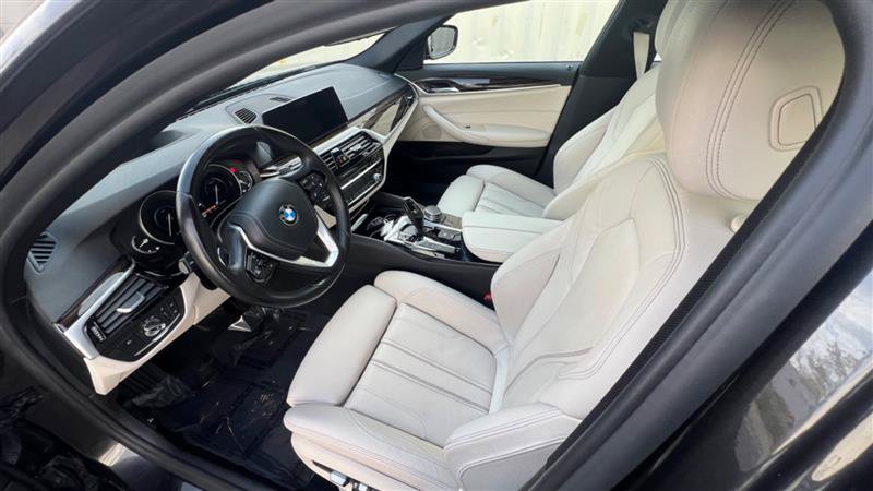 Used 2018 BMW 530e RWD image 37