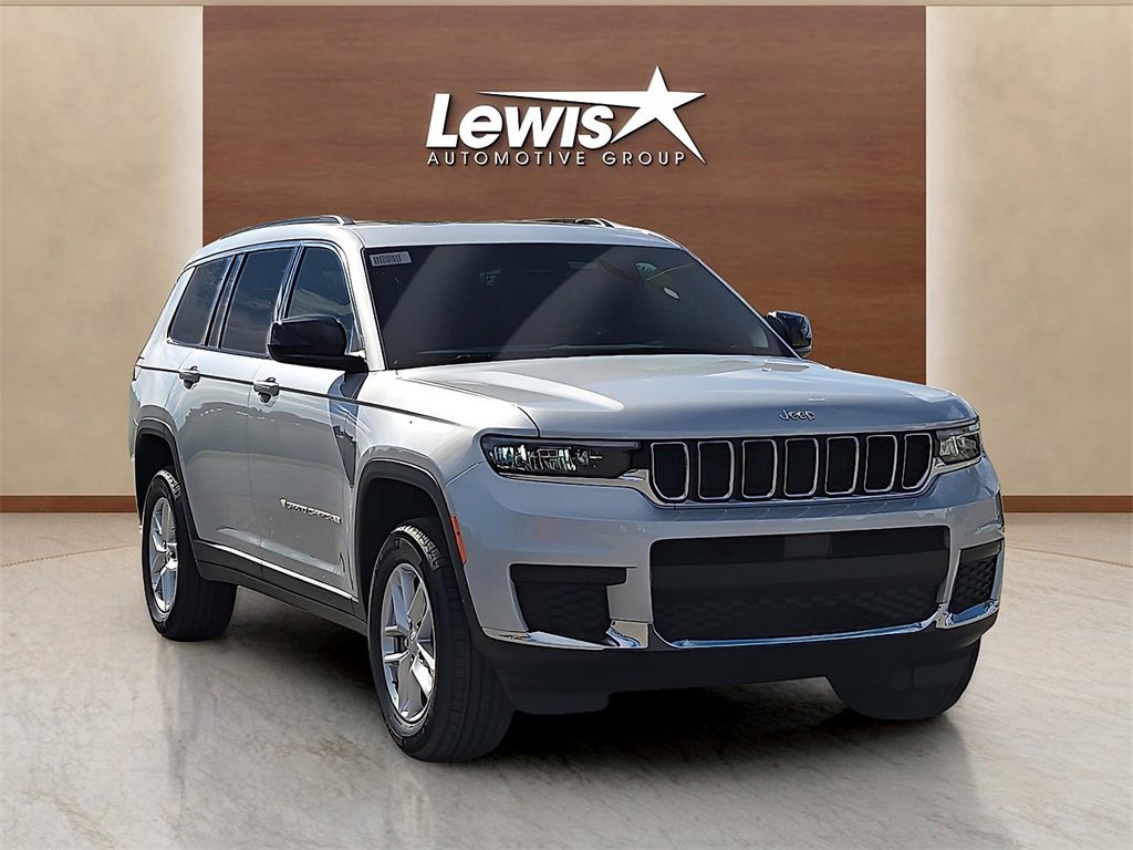 New 2025 Jeep Grand Cherokee L Laredo image 6