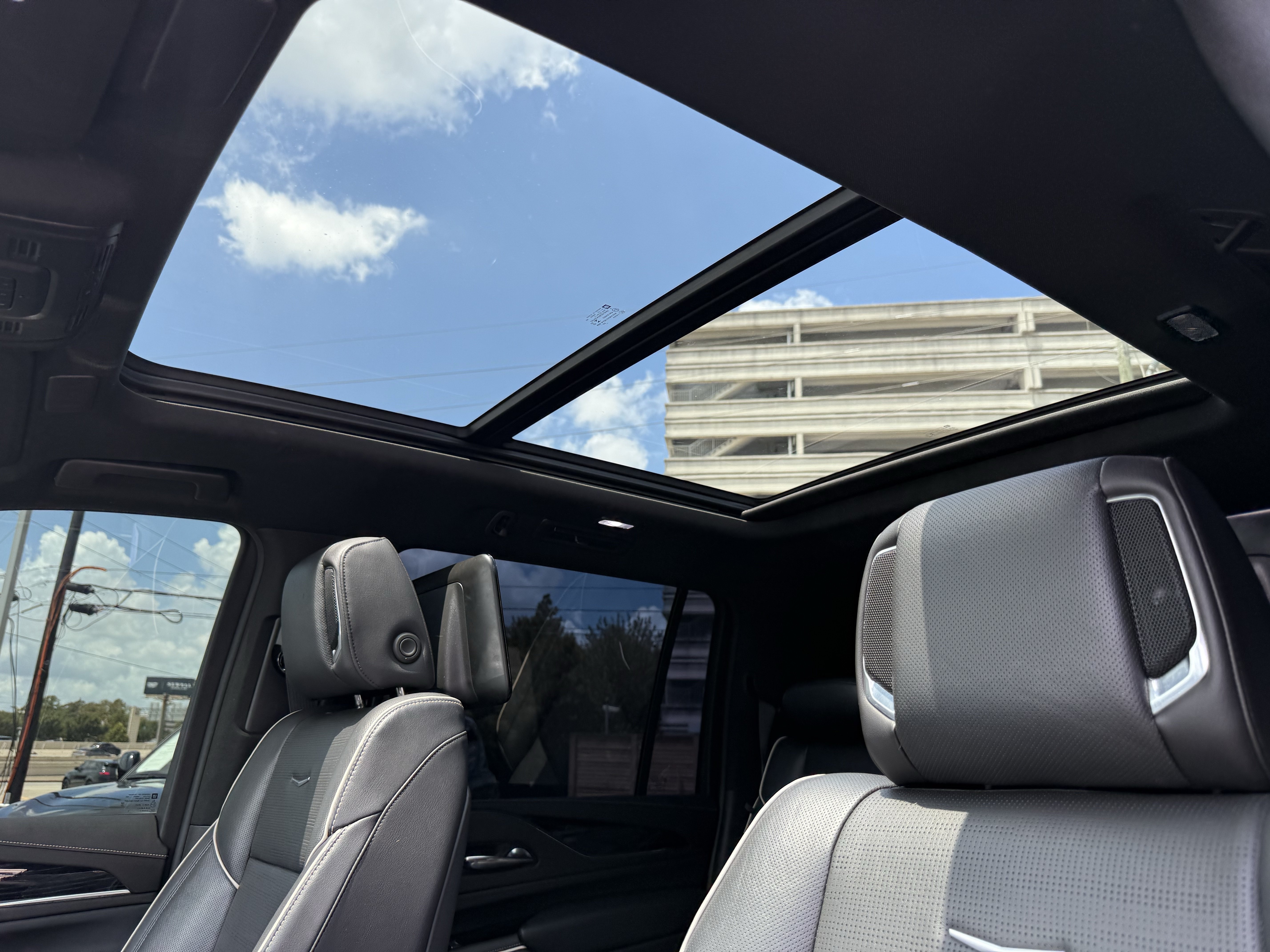 Used 2021 Cadillac Escalade ESV Sport RWD image 14