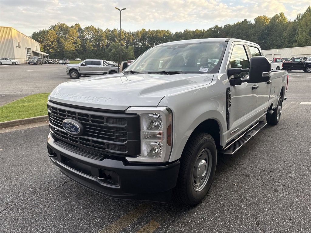 New 2026 Ford F350 XL image 3