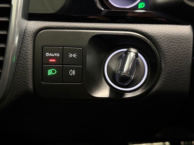 Certified 2023 Porsche Cayenne S image 18