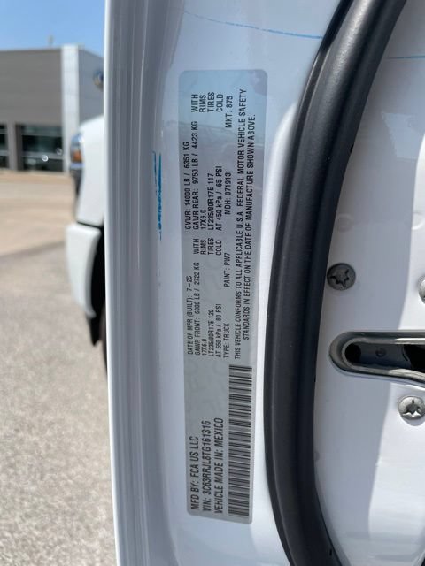 Used 2026 RAM 3500 Laramie AWD/4WD image 23