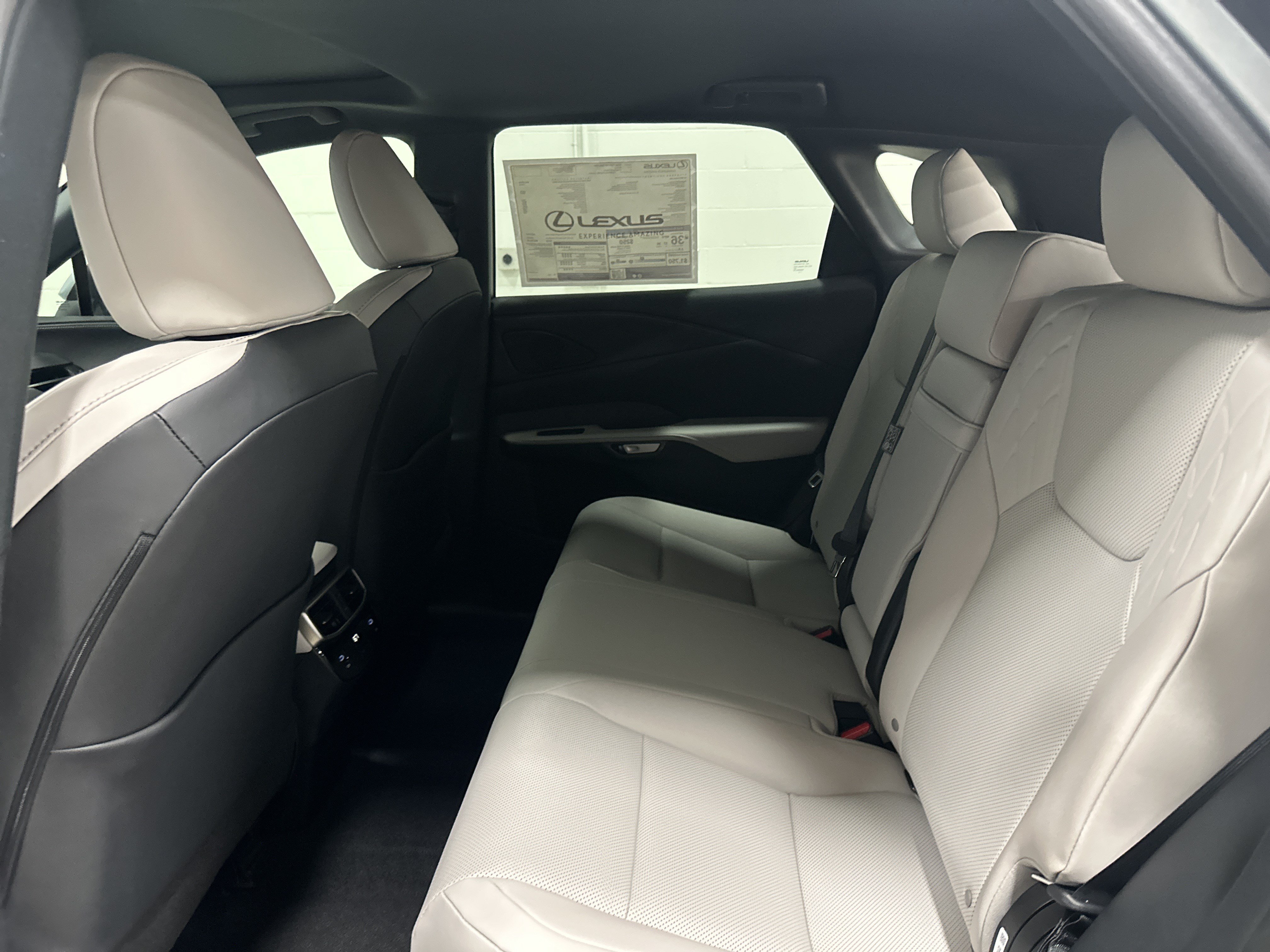 New 2026 Lexus RX 350h w/ Convenience Package AWD/4WD image 32