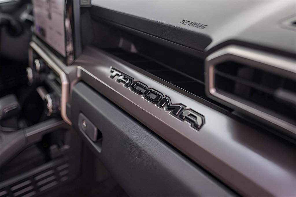 Used 2024 Toyota Tacoma 4x4 Double Cab Hybrid image 34