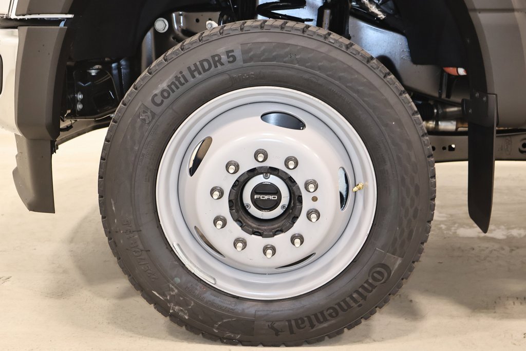 New 2026 Ford F550 4x4 Regular Cab Super Duty image 23