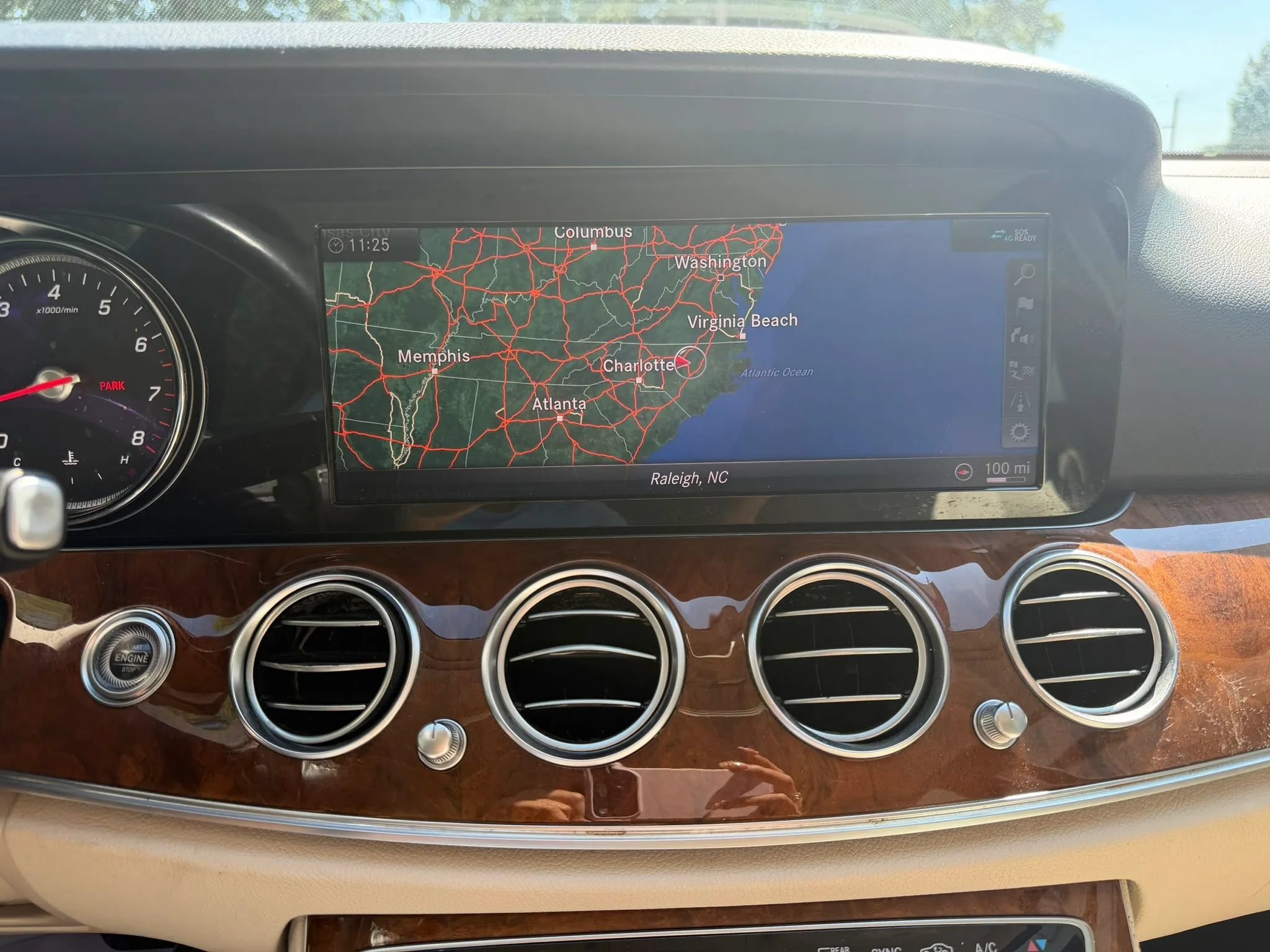 Used 2019 Mercedes-Benz E 300 4MATIC w/ Premium 1 Package image 27