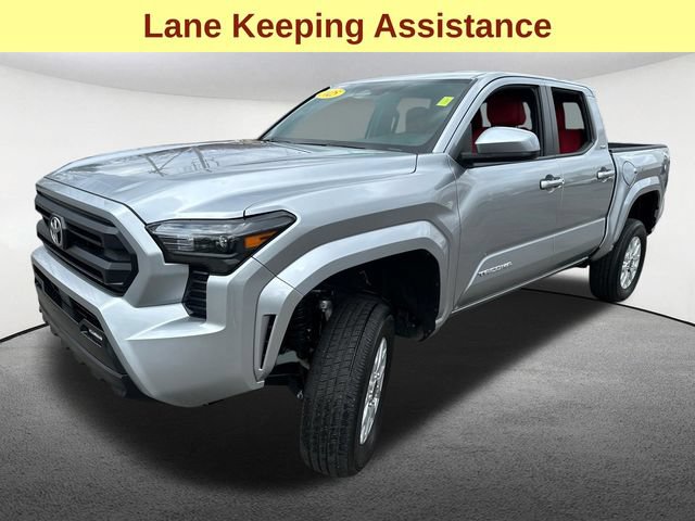 Used 2025 Toyota Tacoma SR5 AWD/4WD image 5