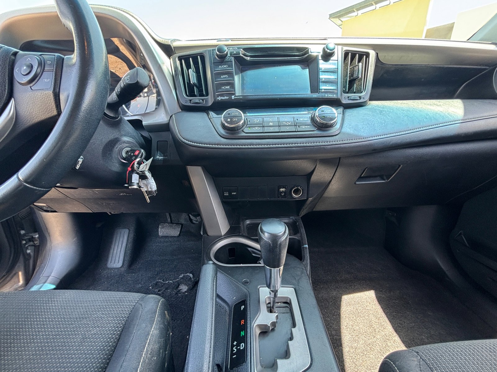 Used 2016 Toyota RAV4 XLE image 19