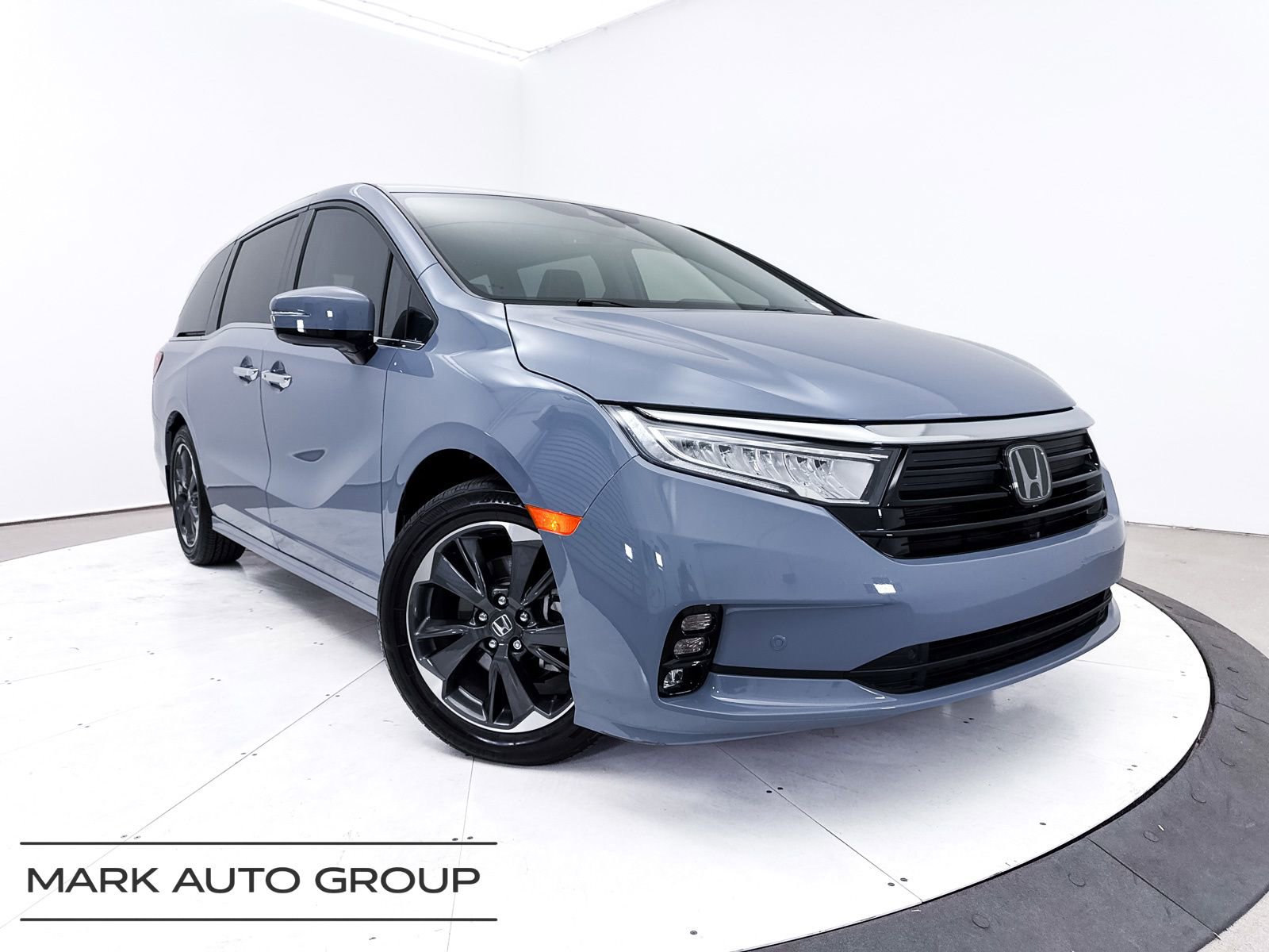 Used 2023 Honda Odyssey Elite image 1