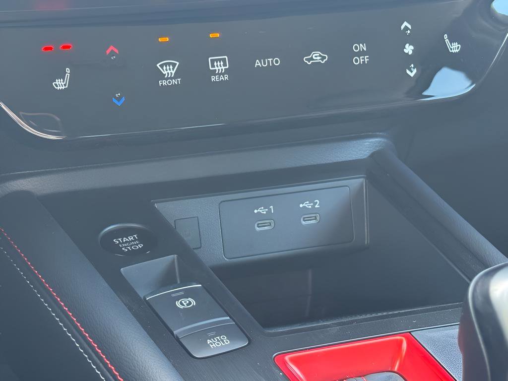 New 2026 Nissan Kicks SR w/ Cold Weather Package FWD image 36