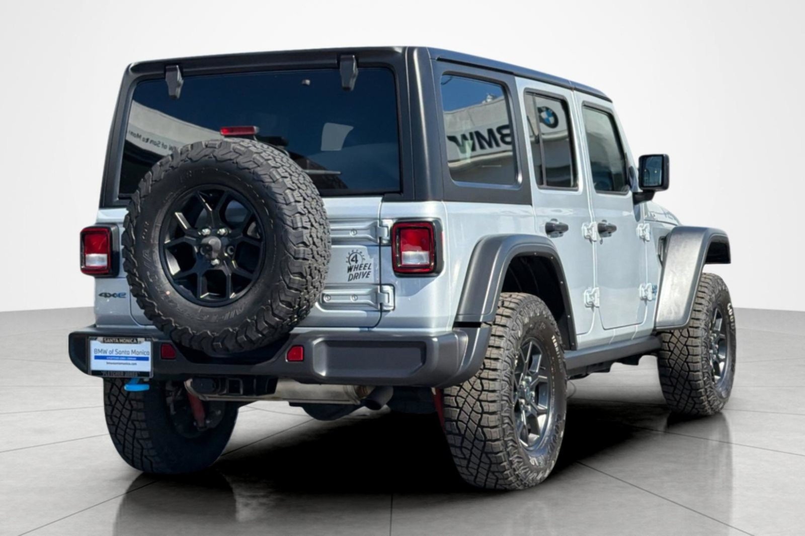Used 2024 Jeep Wrangler Unlimited AWD/4WD image 5