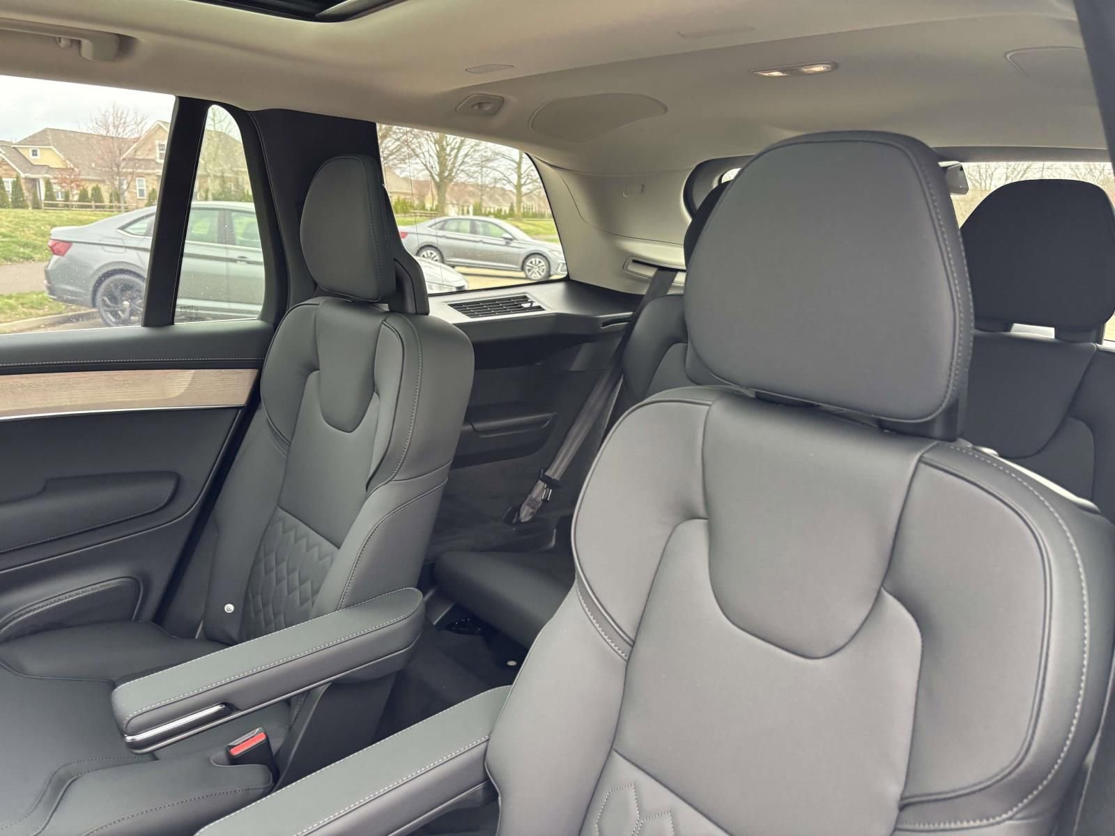 New 2026 Volvo XC90 B6 Plus w/ Protection Package Premier image 26