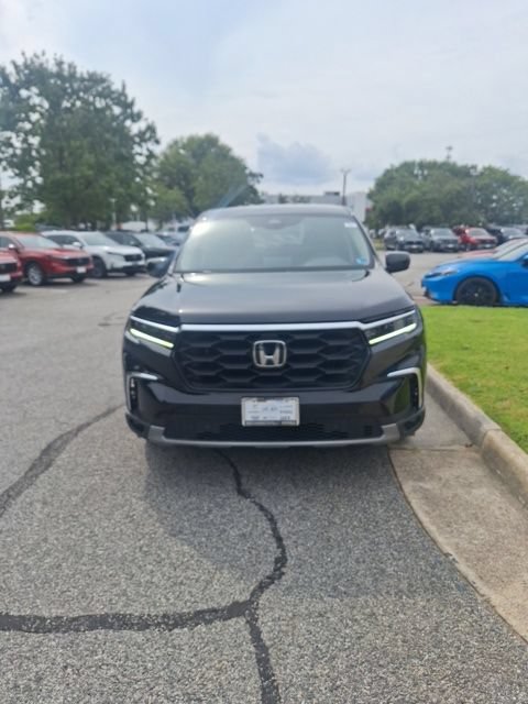Used 2023 Honda Pilot EX-L image 2
