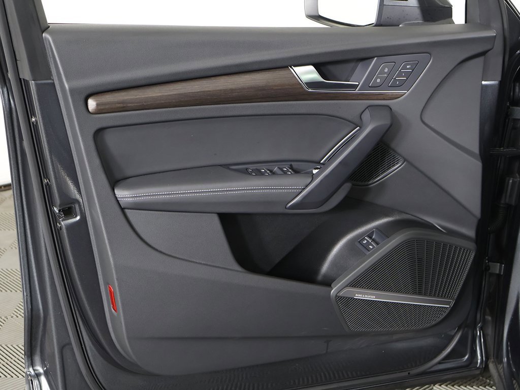 Used 2024 Audi Q5 e Premium Plus image 26