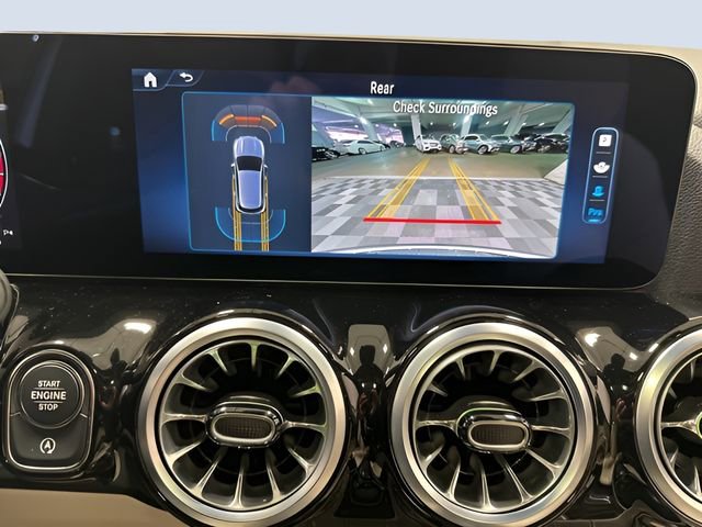 Used 2025 Mercedes-Benz GLA 250 4MATIC image 23