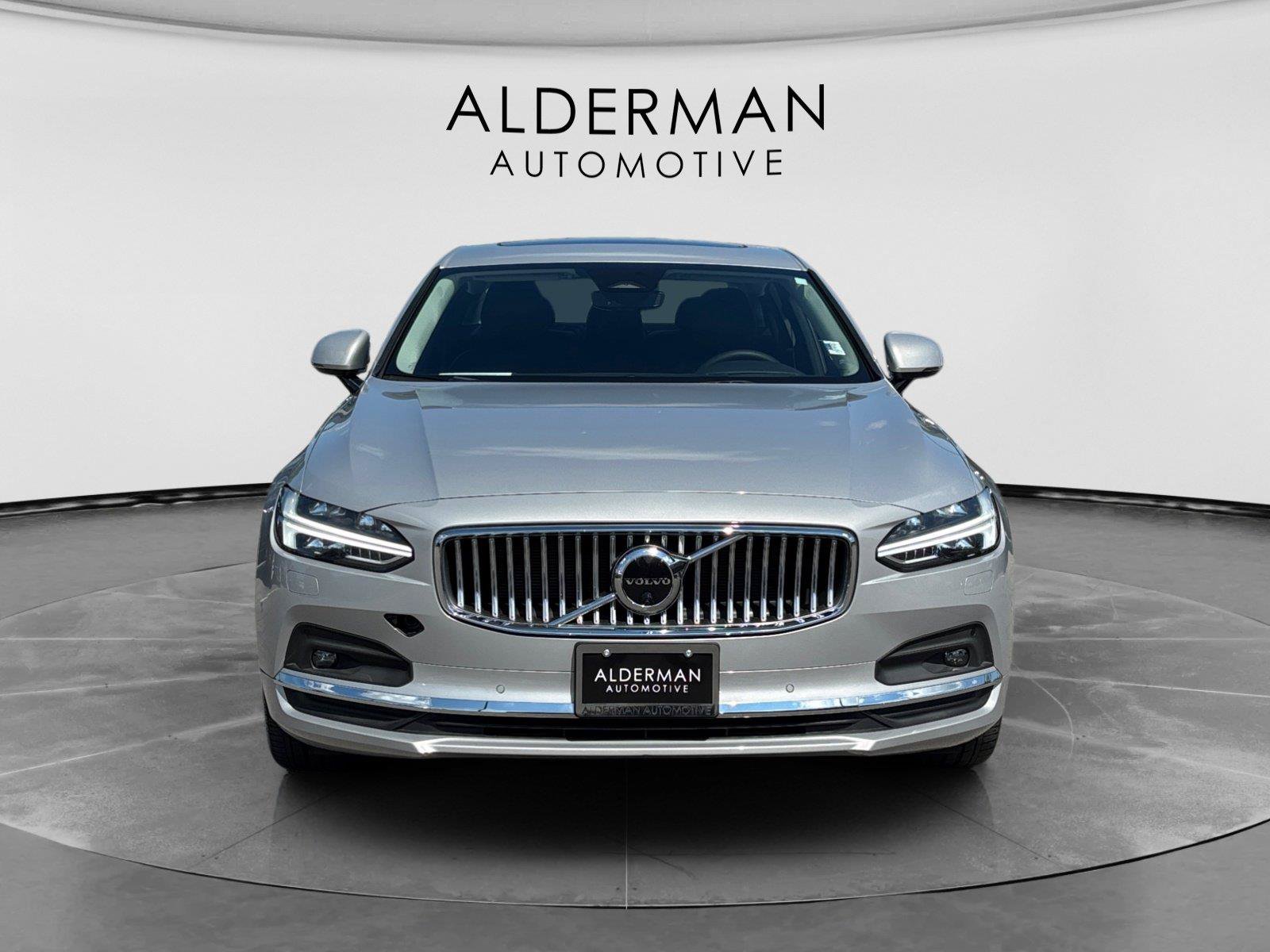 Used 2023 Volvo S90 B6 Ultimate w/ Lounge Package AWD/4WD image 8