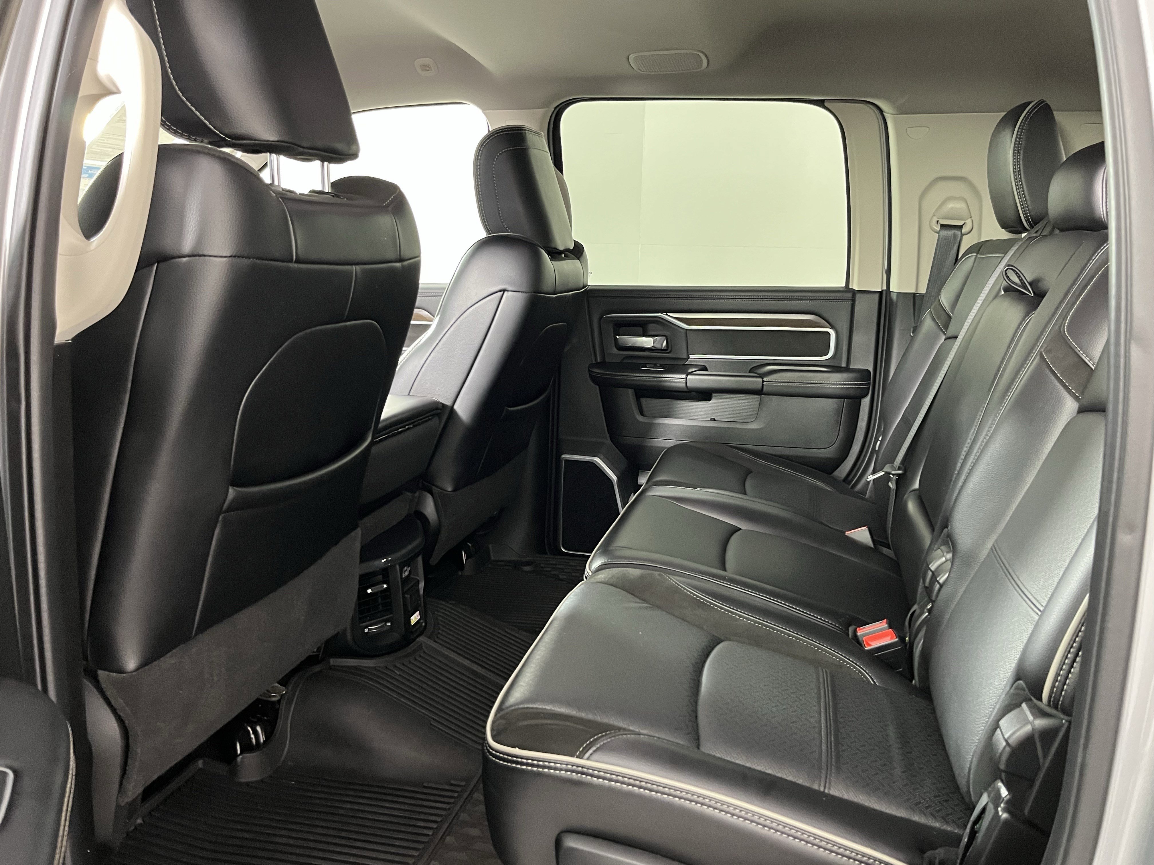 Used 2023 RAM 2500 Laramie AWD/4WD image 12