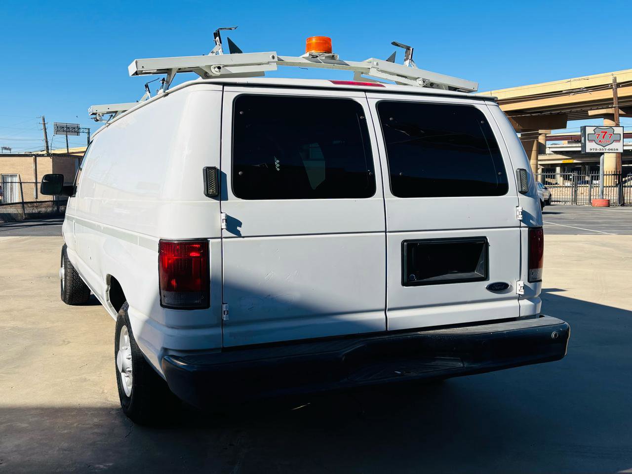 Used 2011 Ford E-250 and Econoline 250 E250 VAN w/ PWR Group image 3