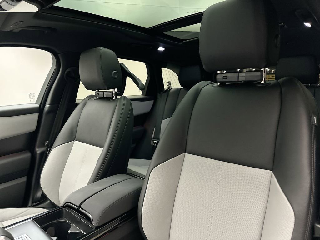 New 2026 Land Rover Range Rover Velar Dynamic SE image 9
