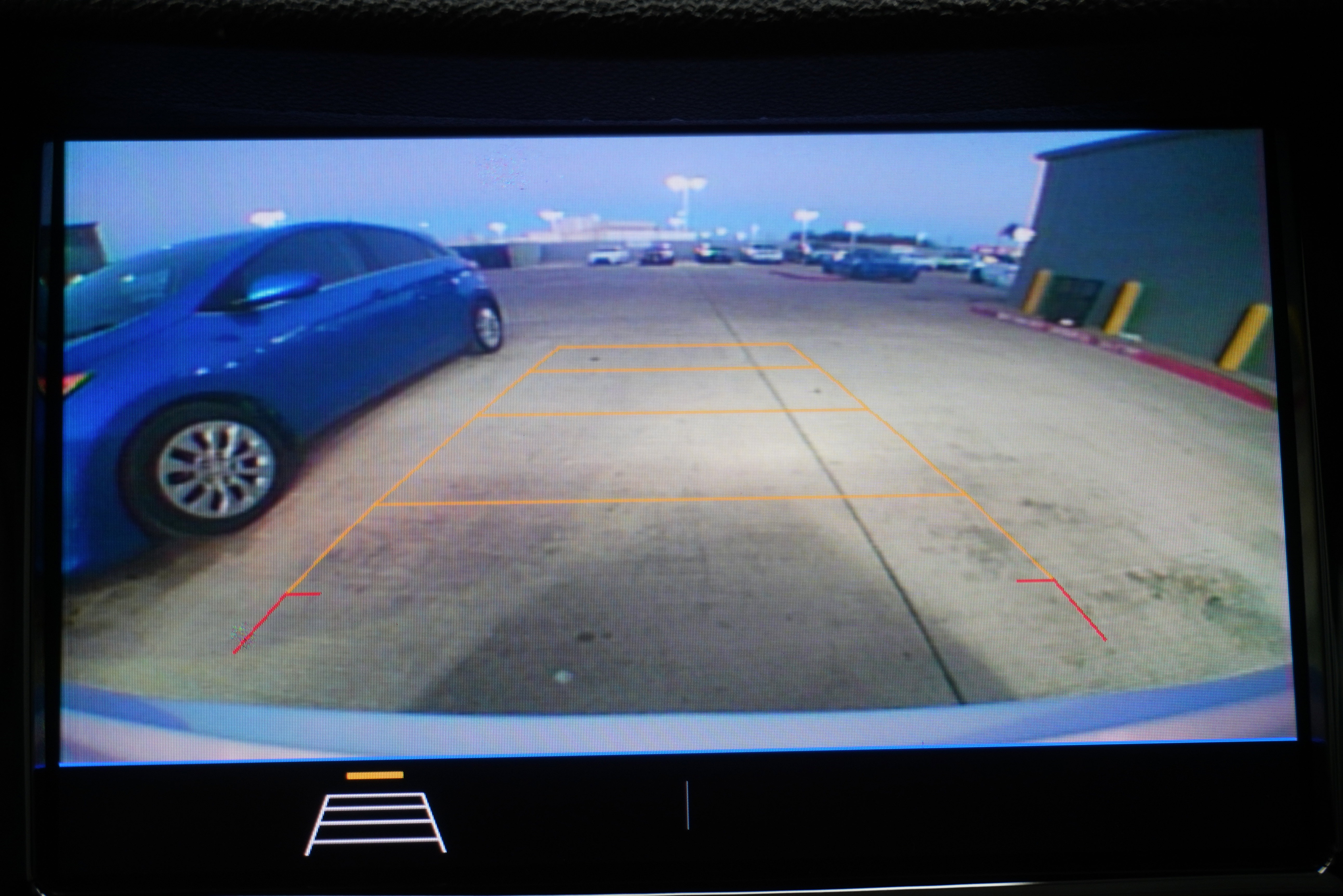 Used 2020 Chevrolet Trax LT w/ LT Convenience Package image 17