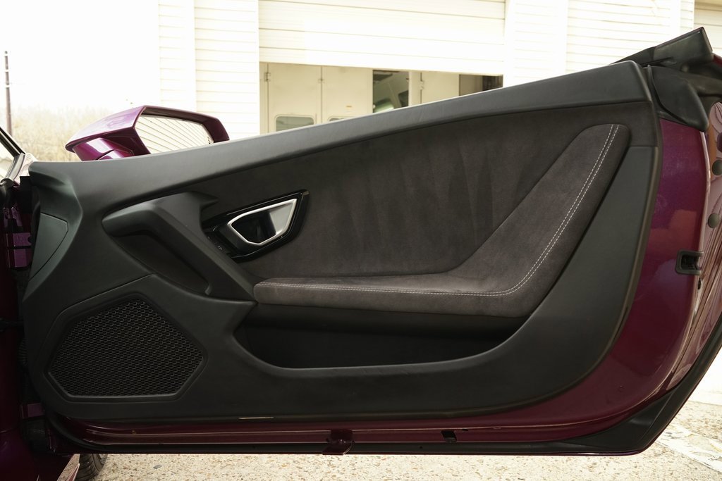 Used 2016 Lamborghini Huracan LP 610-4 image 20