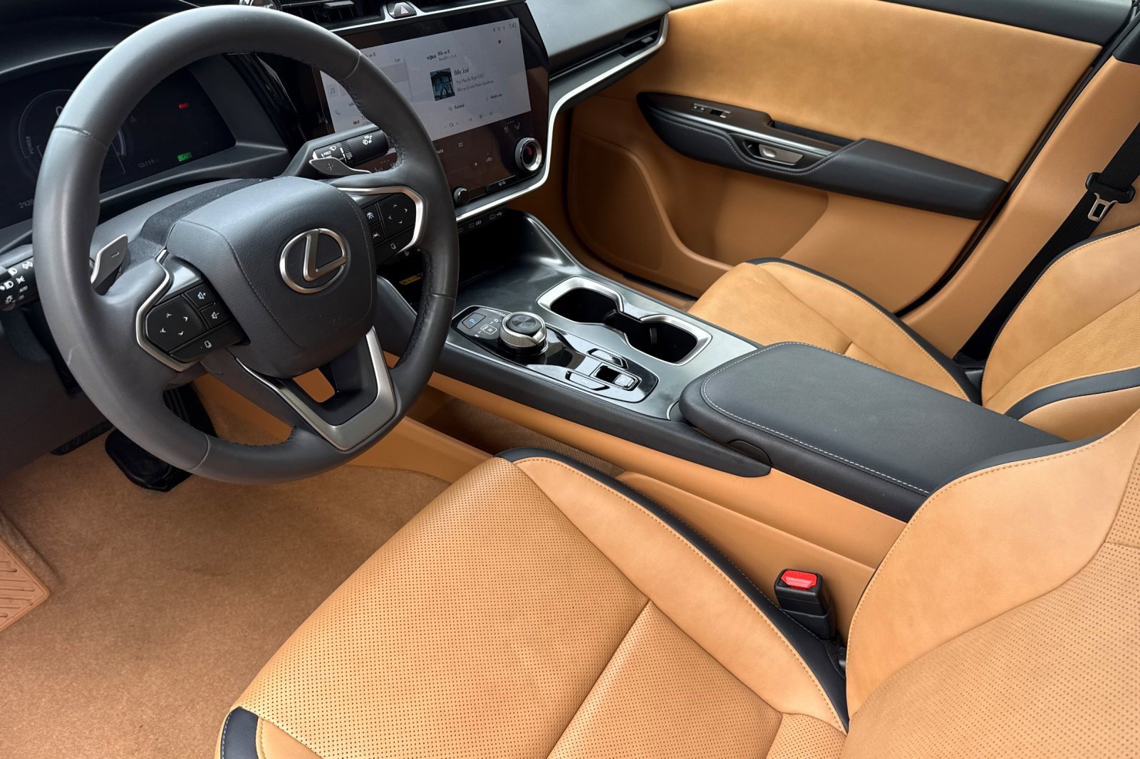 Certified 2023 Lexus RZ 450e Premium w/ Technology Package AWD/4WD image 4