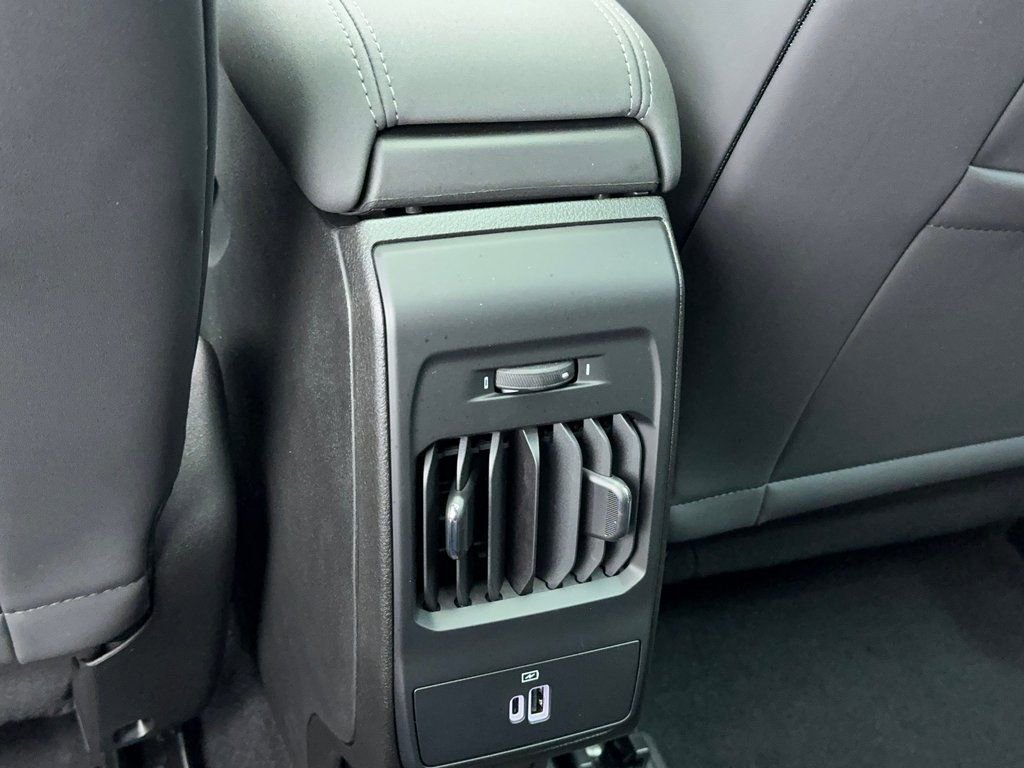 New 2025 Alfa Romeo Tonale w/ Premium Package image 37