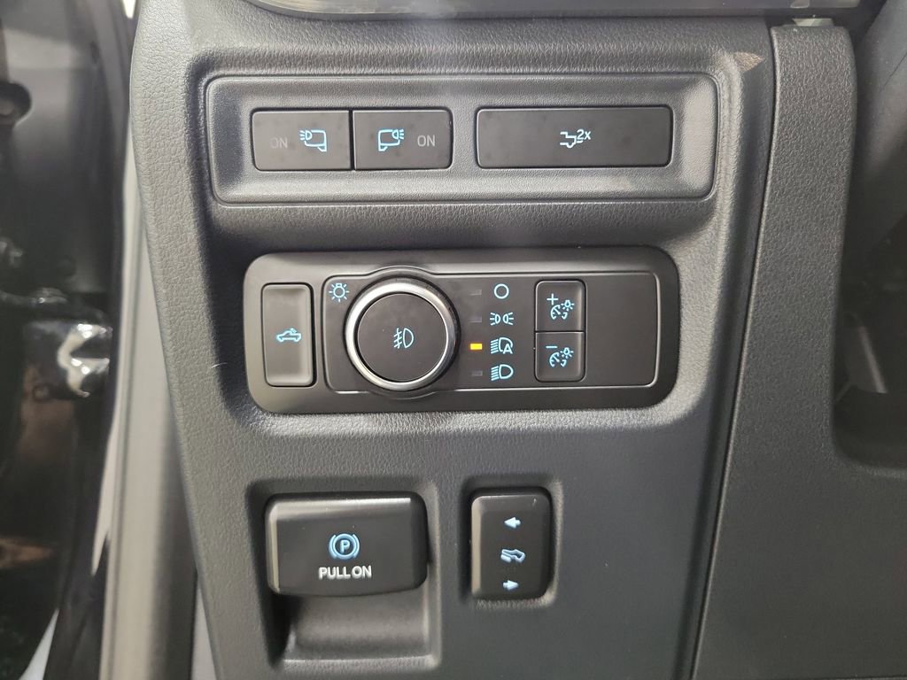 Used 2022 Ford F150 Lariat image 31