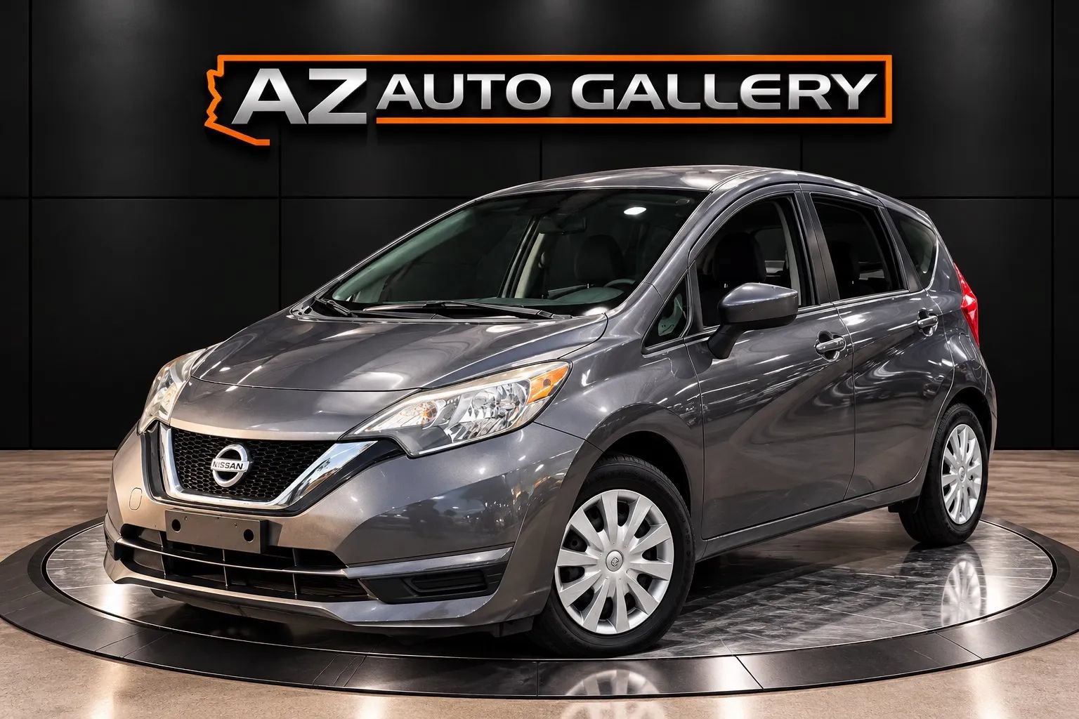 Used 2018 Nissan Versa Note FWD image 1