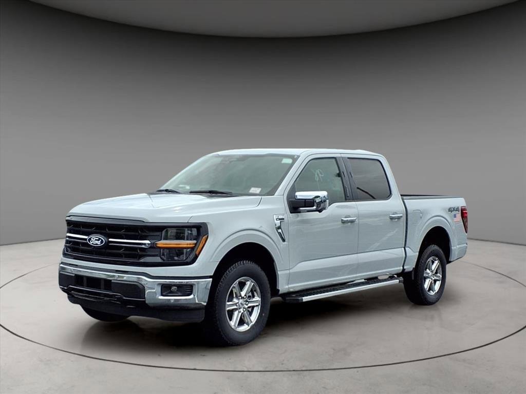 New 2024 Ford F150 XLT w/ Equipment Group 302A MID