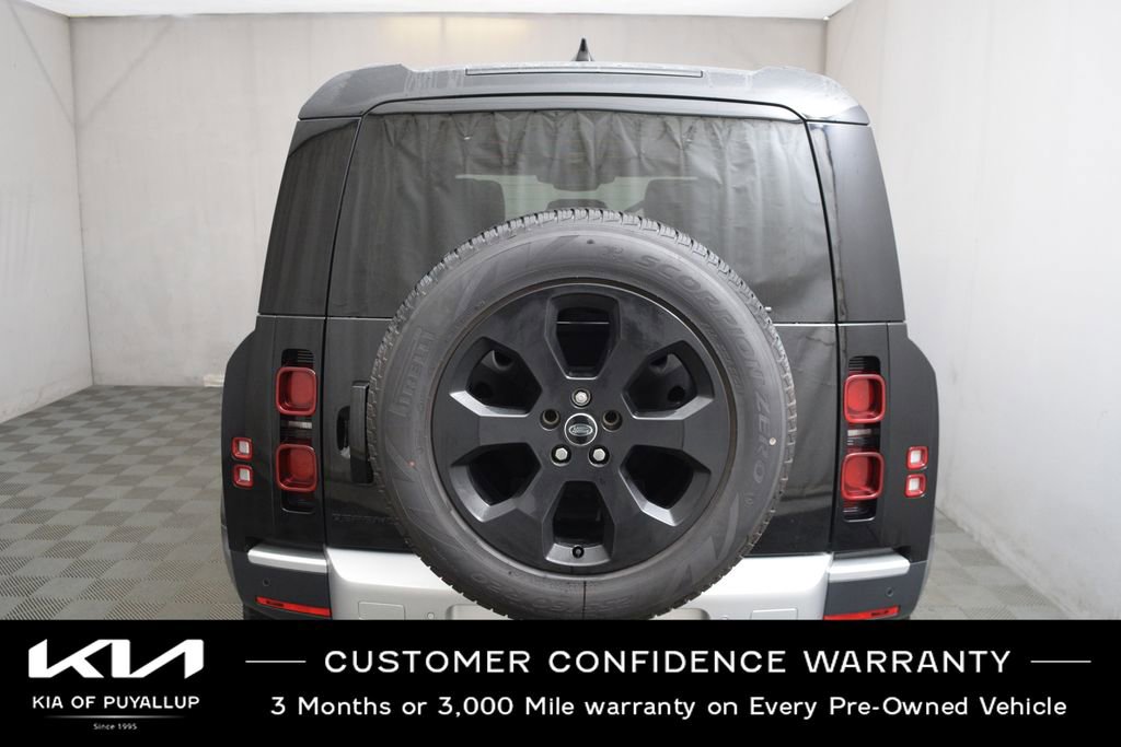 Used 2025 Land Rover Defender 110 S image 6