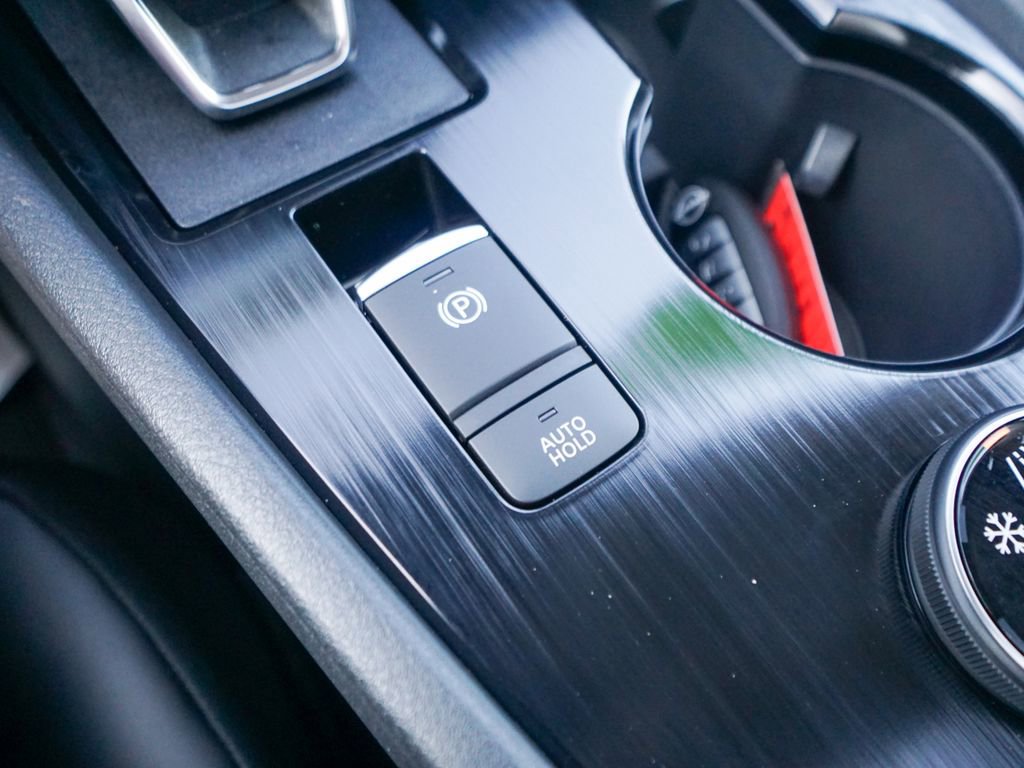 Used 2022 Nissan Rogue SV w/ SV Premium Package image 23