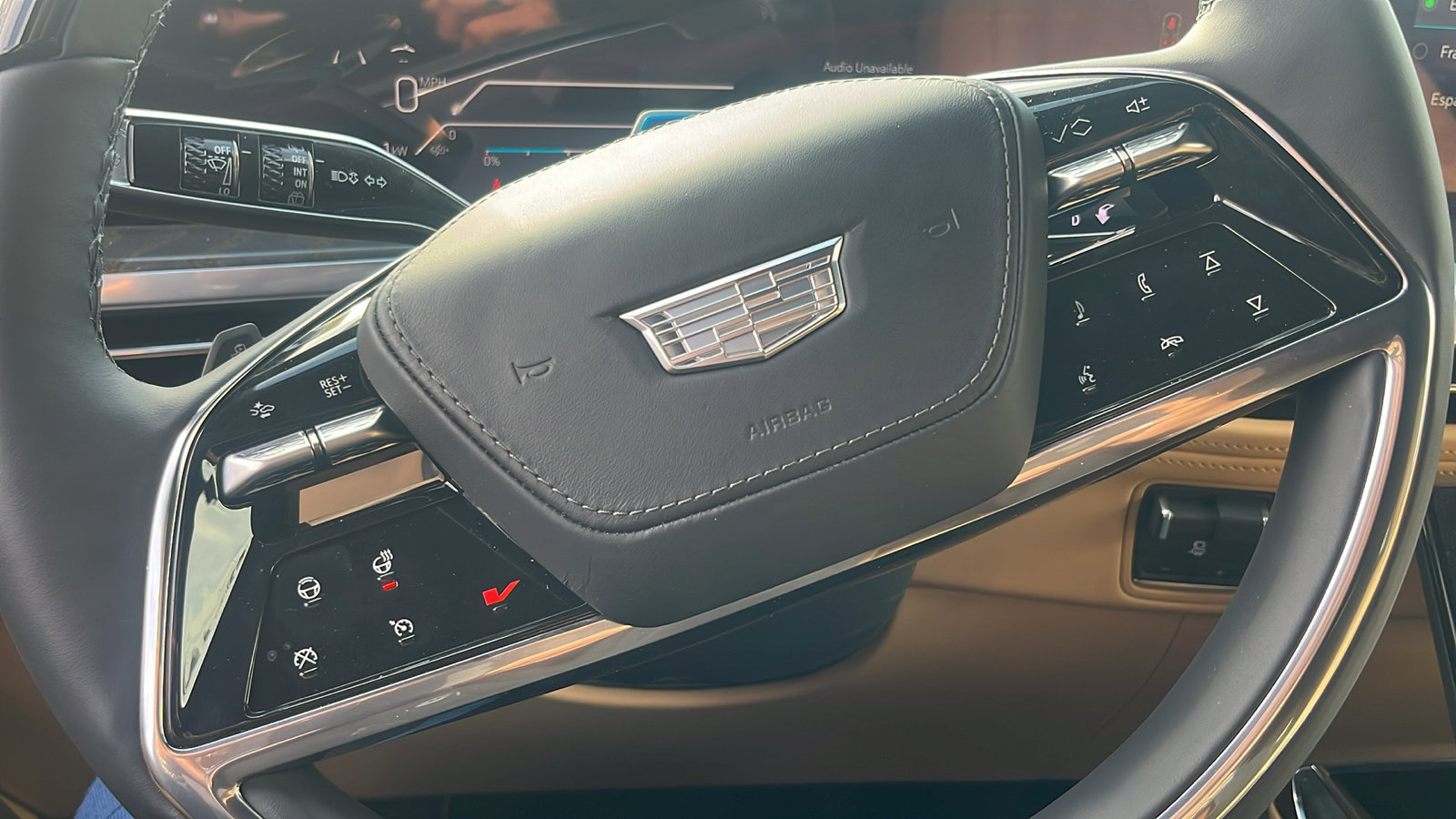 New 2025 Cadillac Escalade IQ Luxury 2 image 32