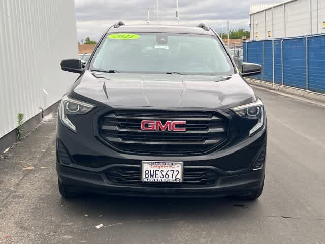 Used 2021 GMC Terrain SLE w/ Elevation Edition image 2