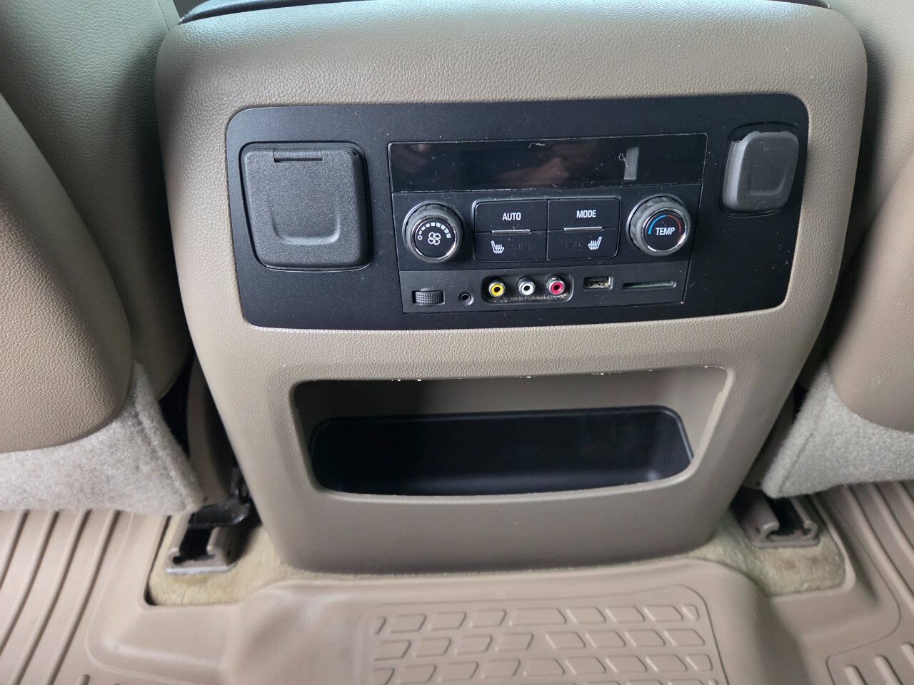Used 2015 Chevrolet Tahoe LTZ AWD/4WD image 37