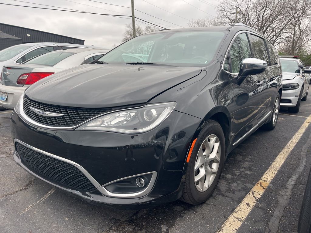 Used 2019 Chrysler Pacifica Limited image 11