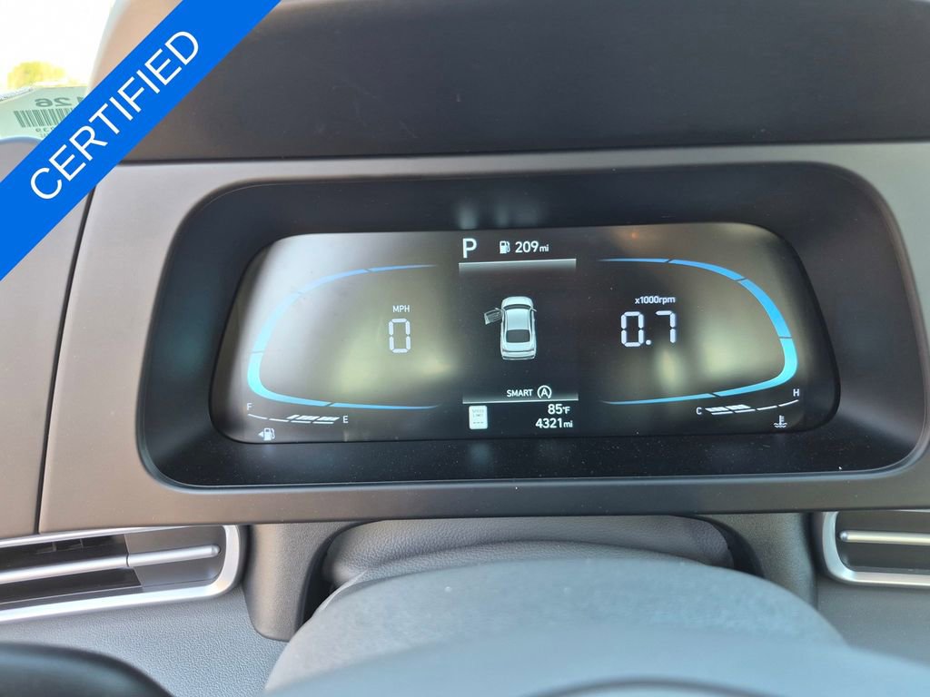 Used 2025 Hyundai Elantra SE image 14