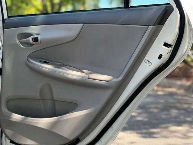 Used 2010 Toyota Corolla LE w/ All Weather Guard Pkg FWD image 17