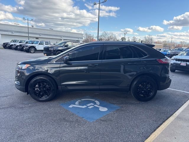 Used 2024 Ford Edge SEL w/ Convenience Package image 29