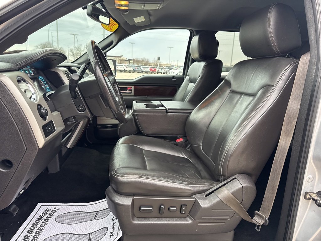 Used 2012 Ford F150 Lariat w/ Lariat Chrome Pkg image 4