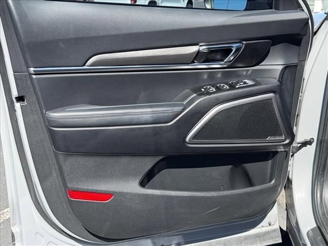 Used 2024 Kia Telluride EX X-Line image 16