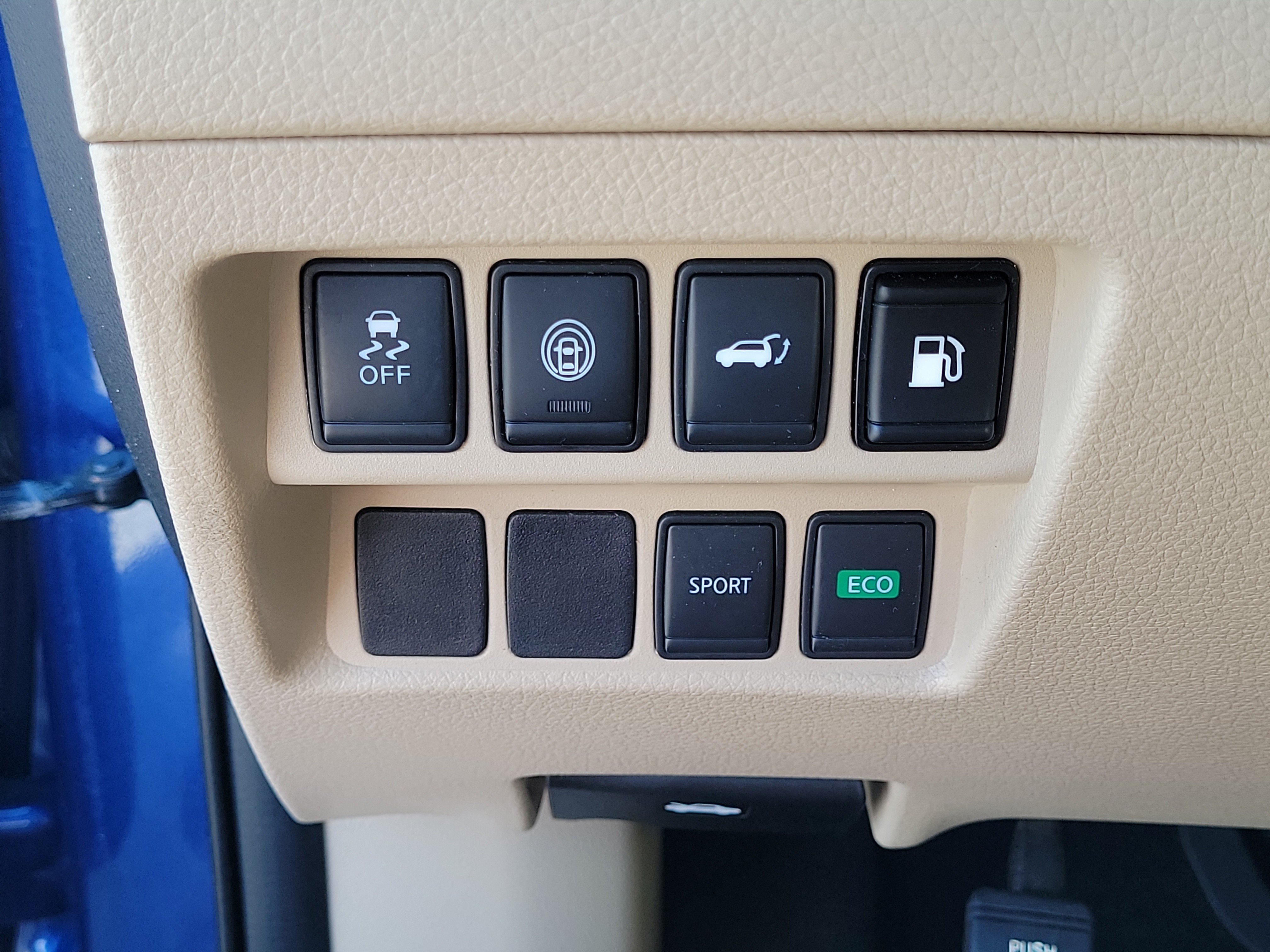 Certified 2020 Nissan Rogue SV FWD image 25