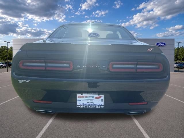 Used 2022 Dodge Challenger GT AWD/4WD image 9