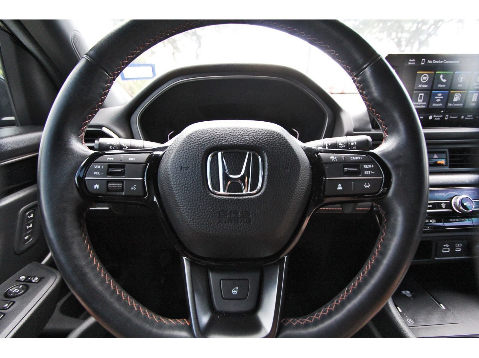 Used 2024 Honda Pilot TrailSport image 13