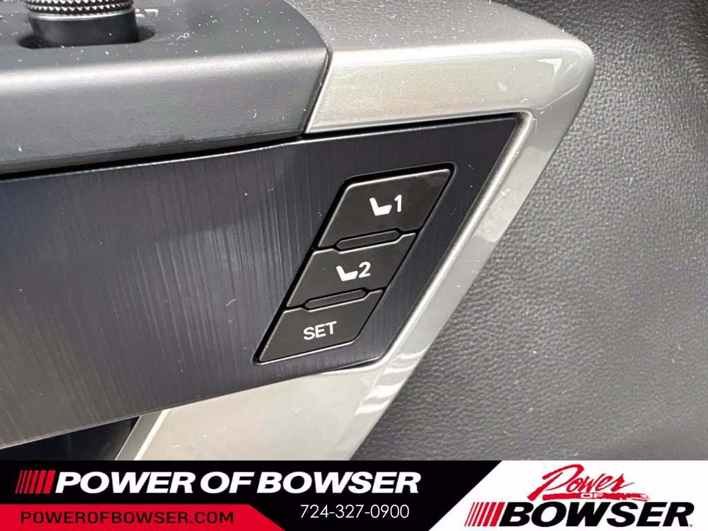 Used 2025 Toyota Tundra Platinum AWD/4WD image 16